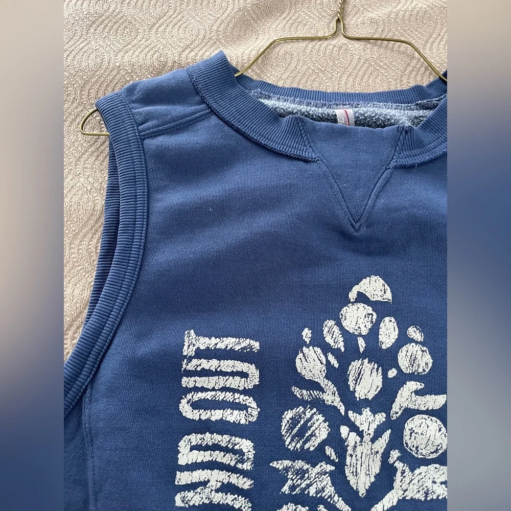🆕 Free People Navy Sleeveless sweatshirt size medium - Picture 9 of 13